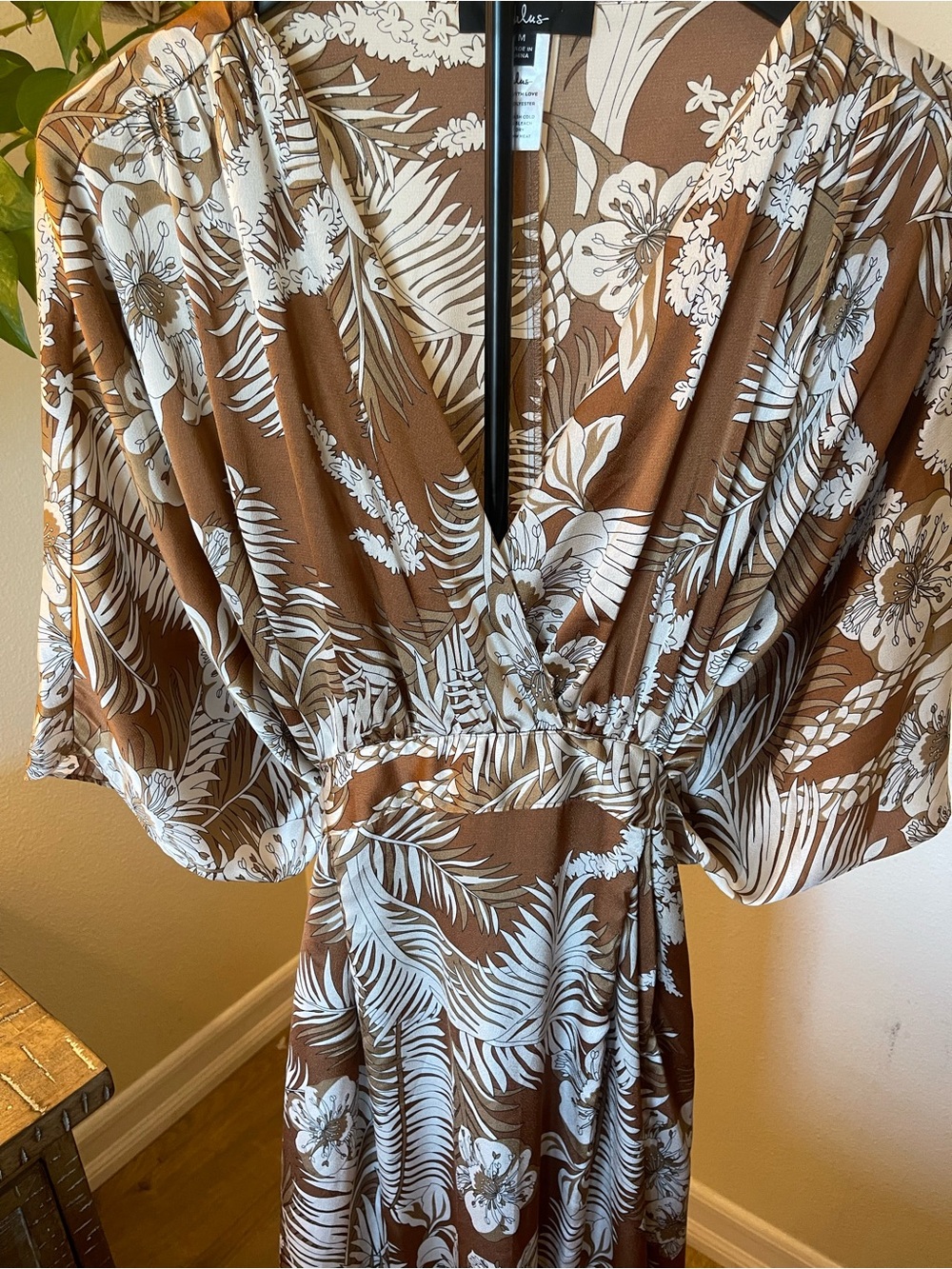 Lulu's Brown & White Tropical kimono style Maxi Dress - Picture 2 of 7